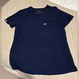 Figs women’s v neck navy scrub top